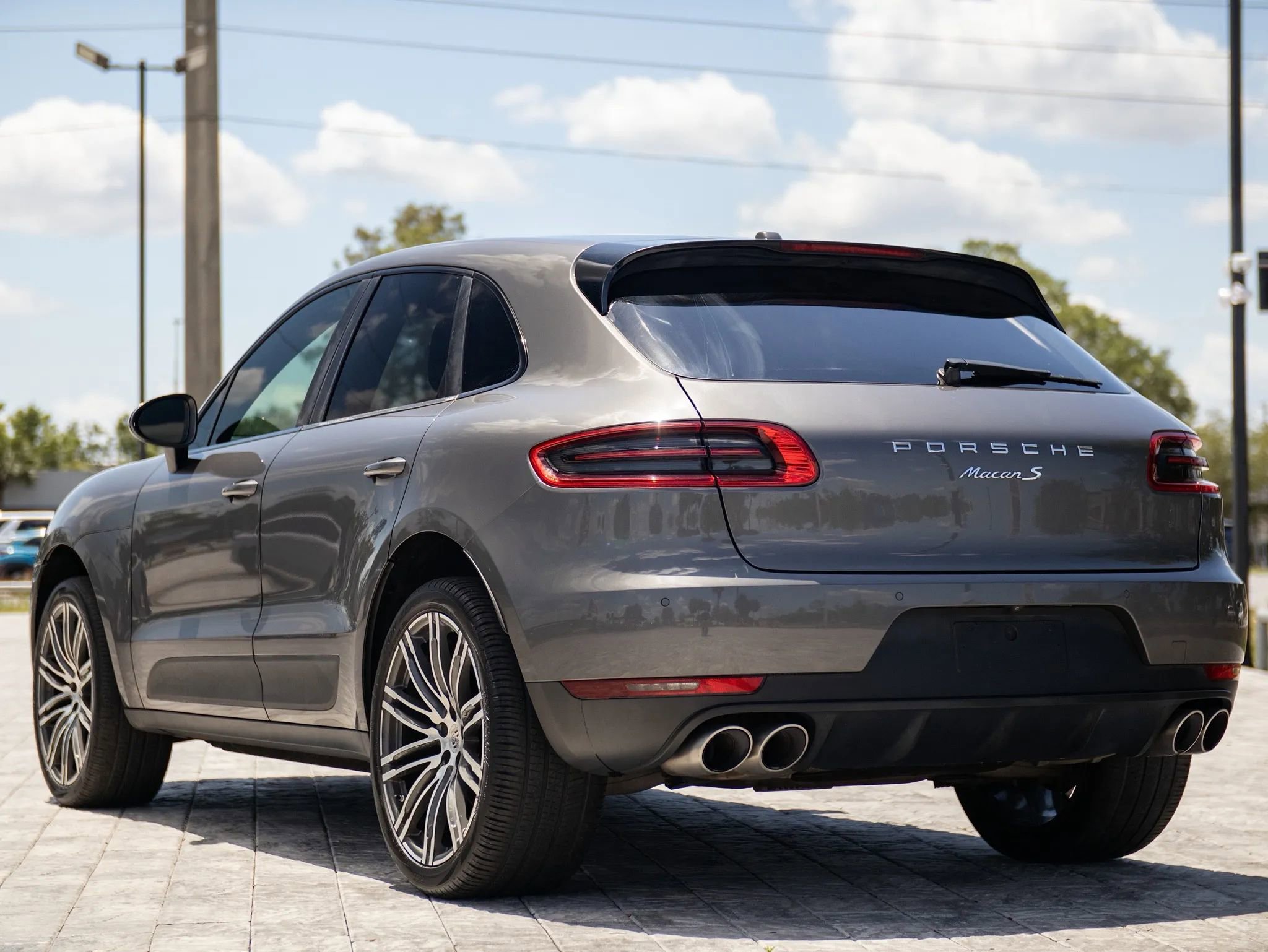 Used 2015 Porsche Macan S AWD/4WD image 11