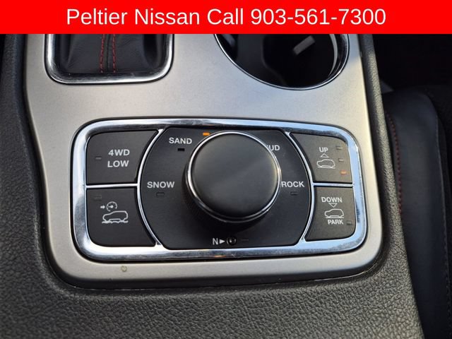 Used 2017 Jeep Grand Cherokee Trailhawk AWD/4WD image 45