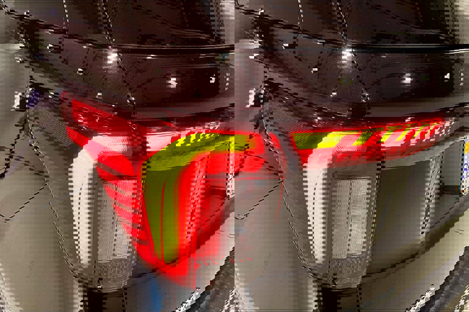 Used 2025 Ford Explorer Platinum w/ LUX Leather Package image 22