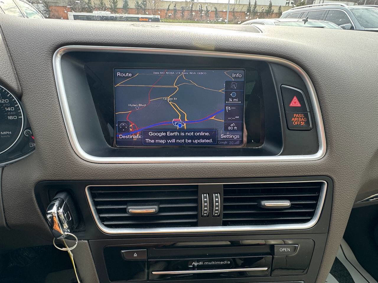 Used 2016 Audi Q5 2.0T Premium Plus w/ Technology Package image 12