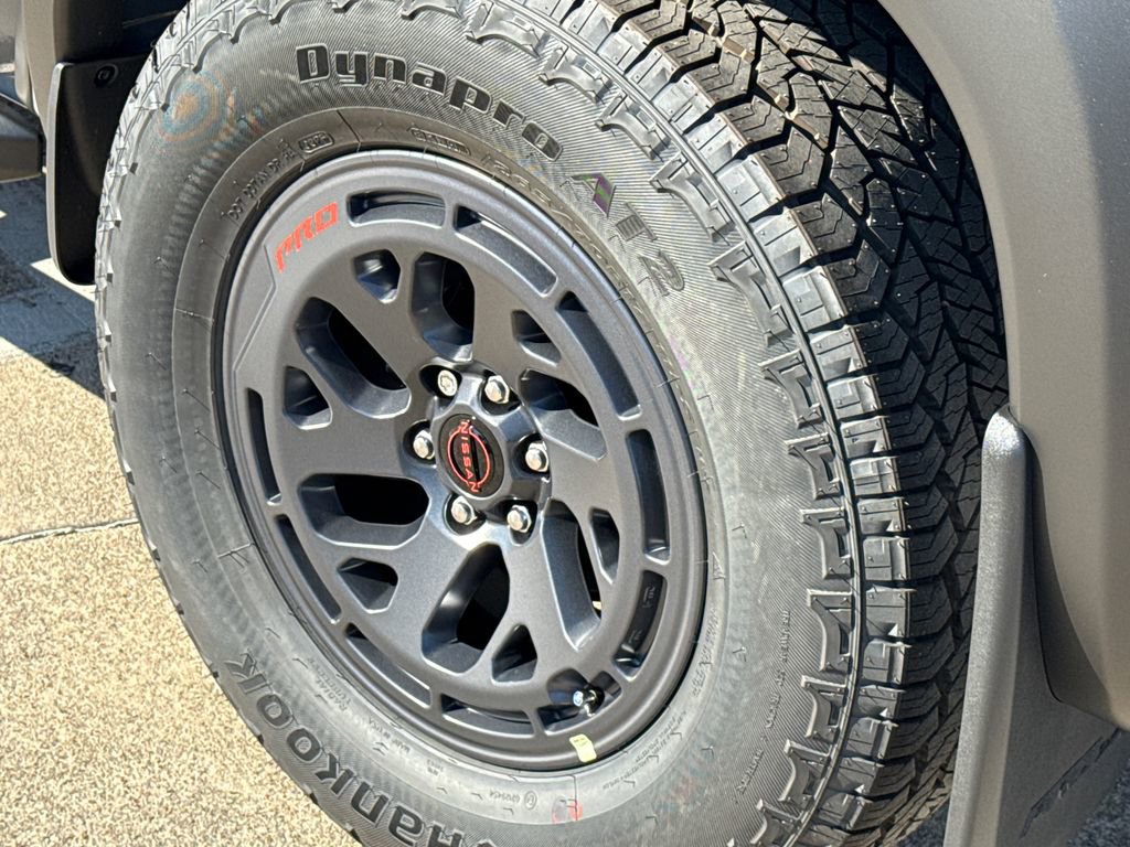 New 2026 Nissan Frontier Pro-X w/ Pro-X Convenience Package image 12