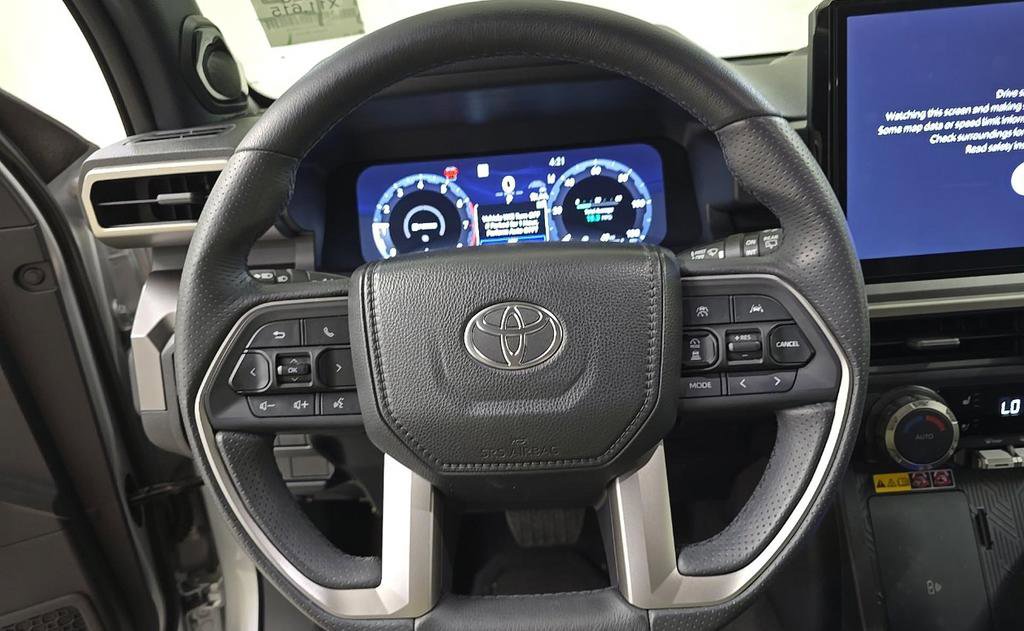 Used 2025 Toyota 4Runner TRD Off-Road Premium image 13