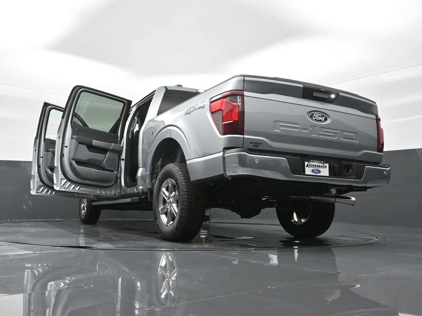 New 2024 Ford F150 XLT w/ Mobile Office Package image 31