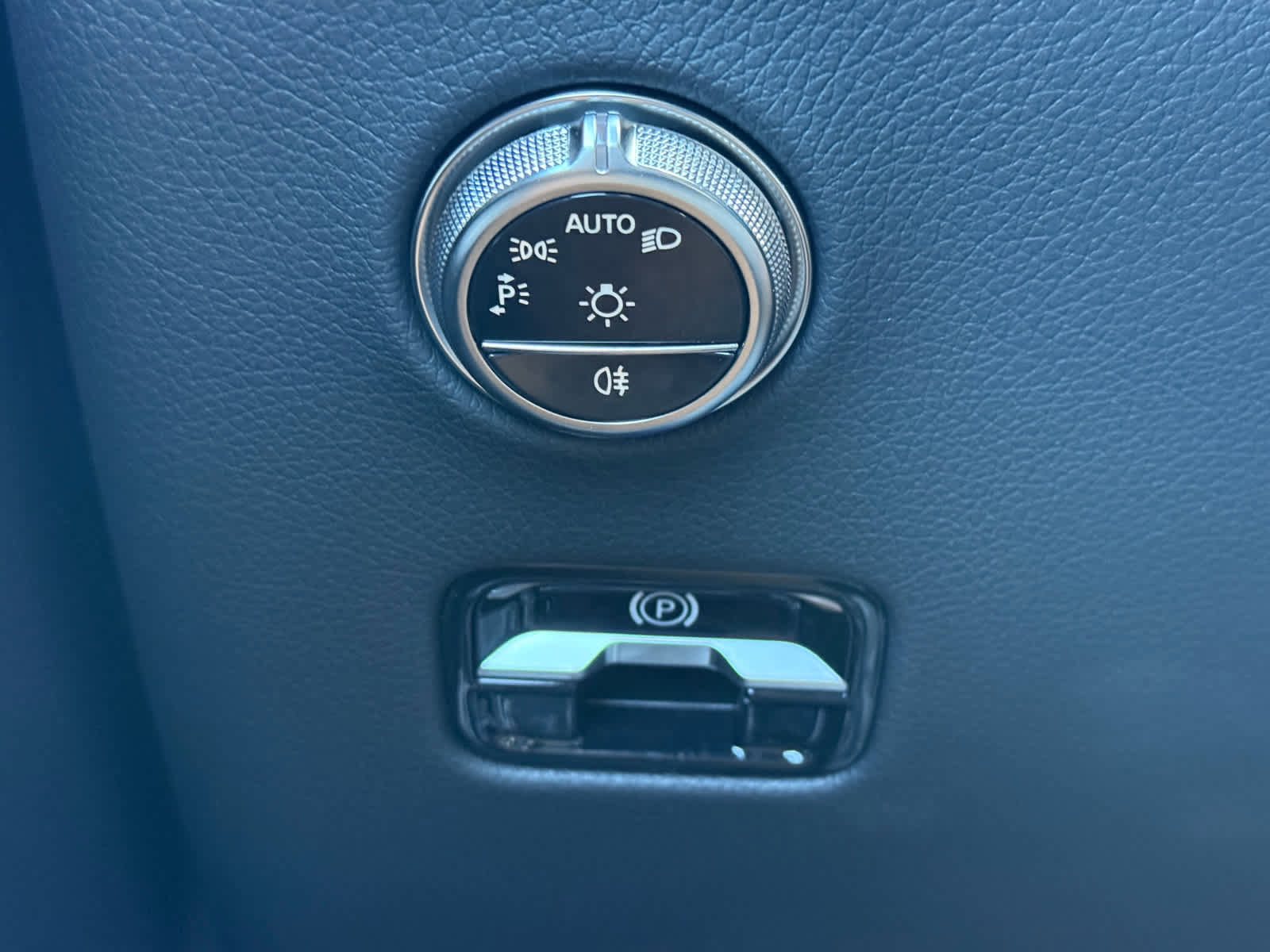 Certified 2026 Mercedes-Benz GLC 300 4MATIC image 24