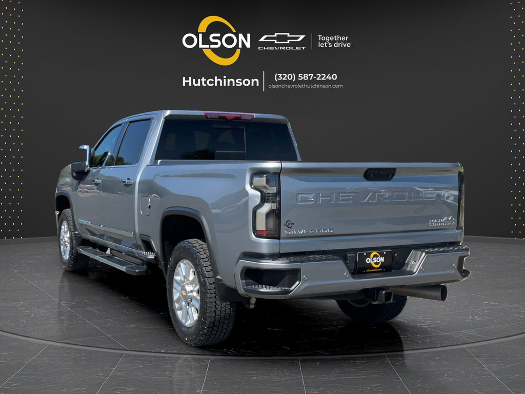 Used 2024 Chevrolet Silverado 2500 High Country w/ High Country Premium Package AWD/4WD image 11