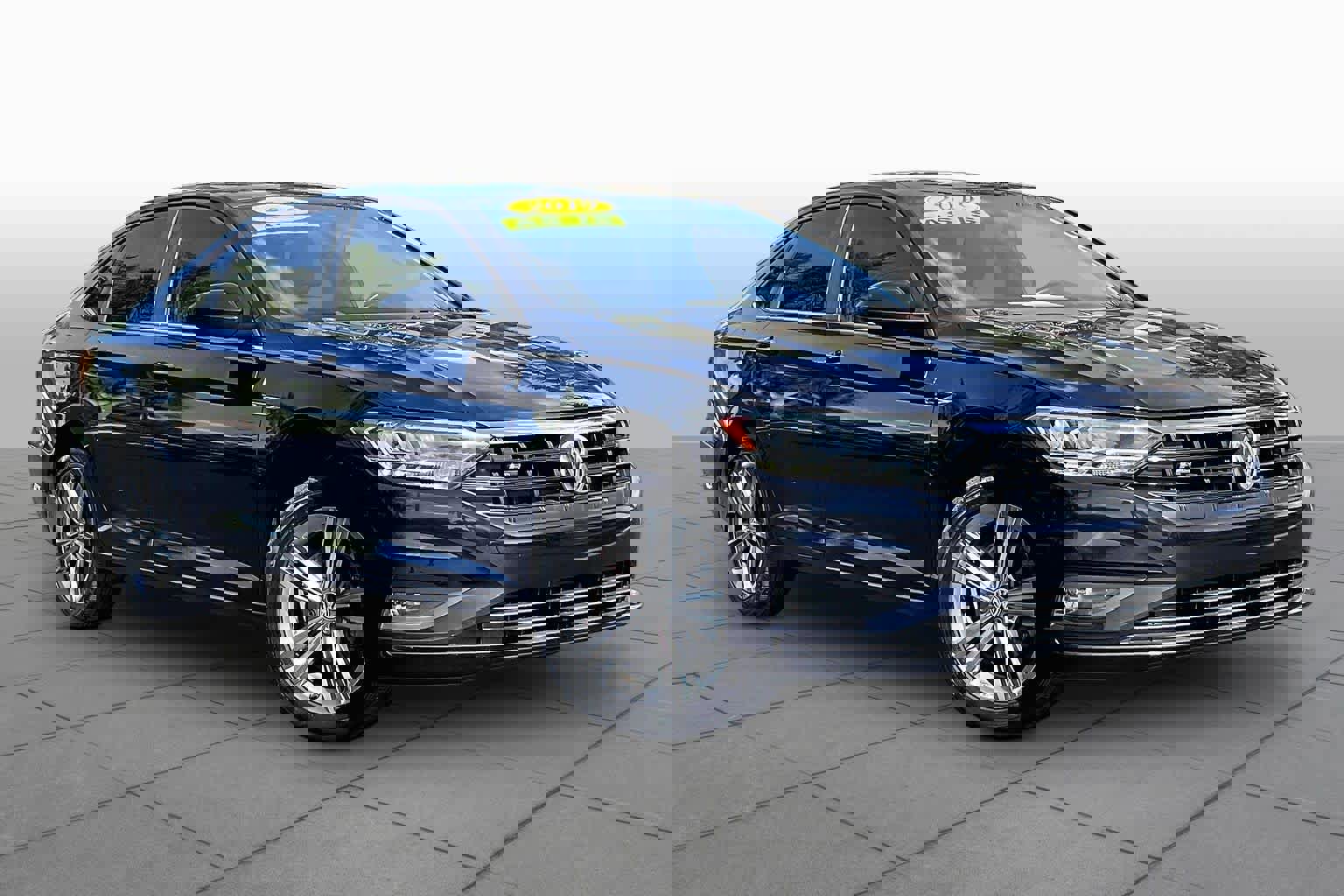 Used 2019 Volkswagen Jetta R-Line image 3