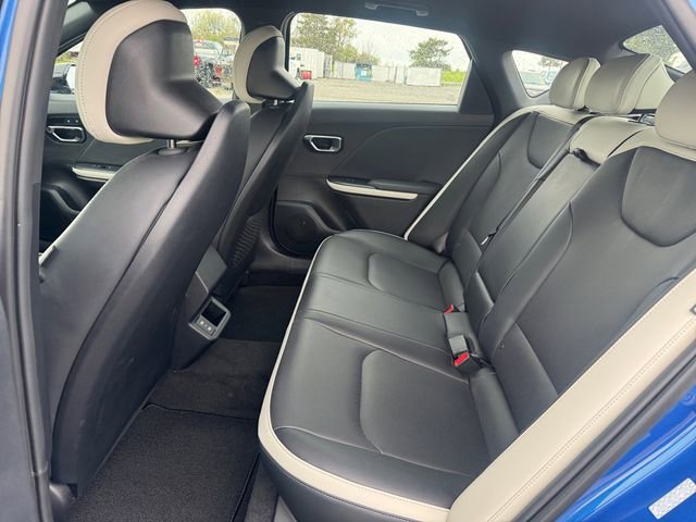 Used 2025 Kia K4 GT-Line w/ GT-Line Premium Package FWD image 16