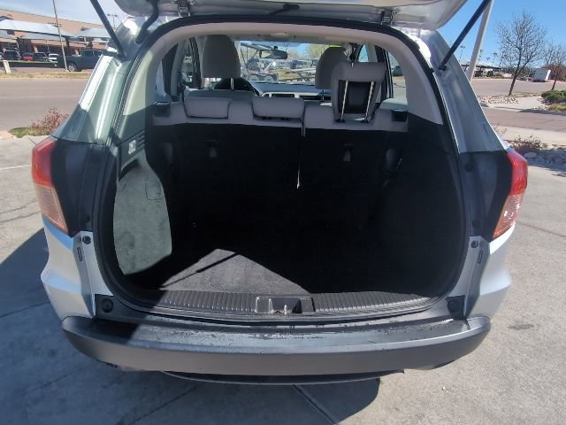 Used 2016 Honda HR-V LX image 28