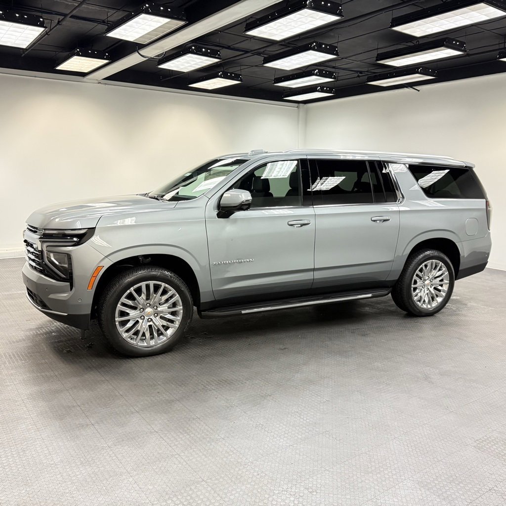 New 2026 Chevrolet Suburban LT w/ Comfort Package image 2