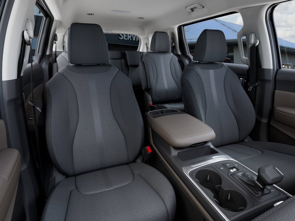 New 2026 Kia Carnival LX FWD image 15