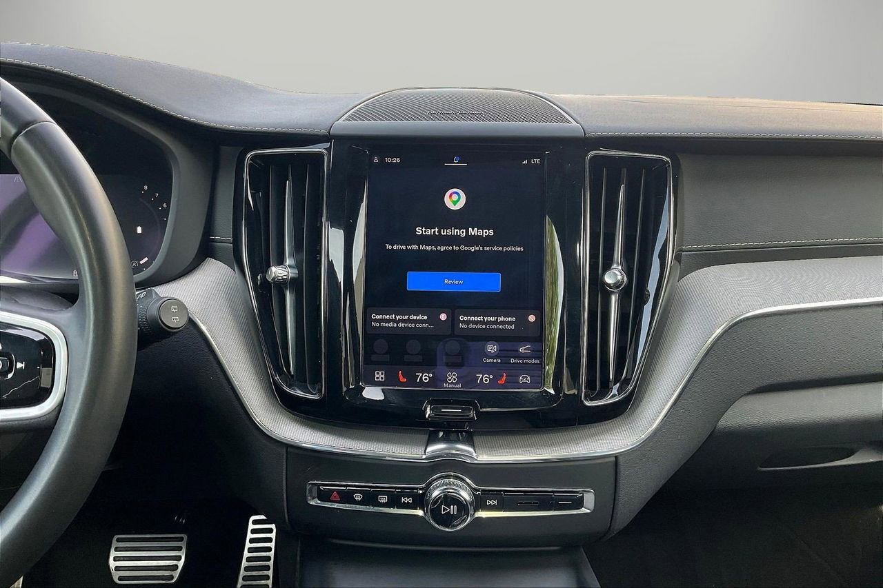 Used 2022 Volvo XC60 B5 R-Design w/ Advanced Package image 13