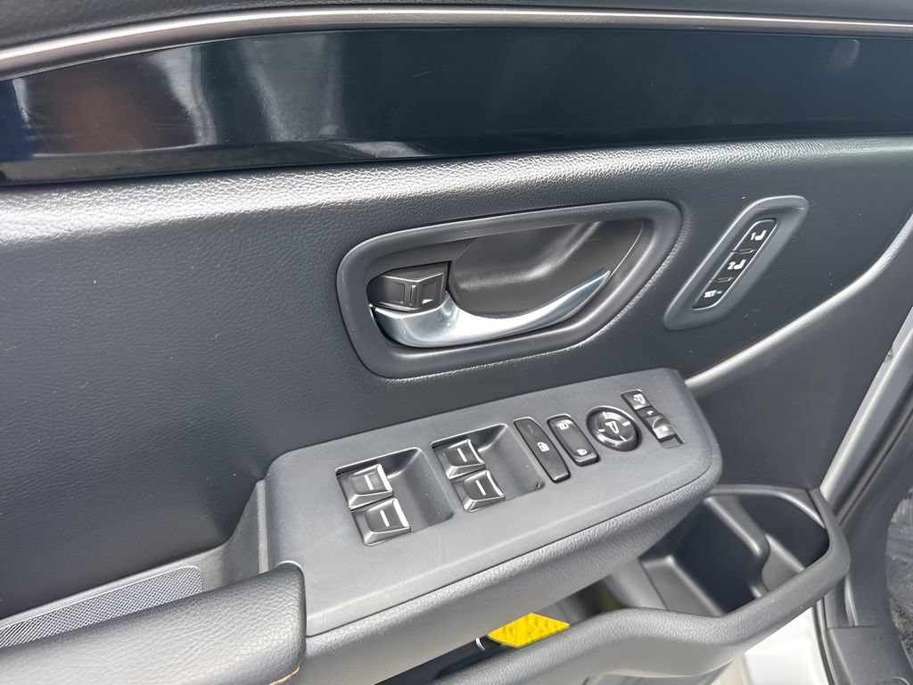 Used 2025 Honda Pilot TrailSport image 28