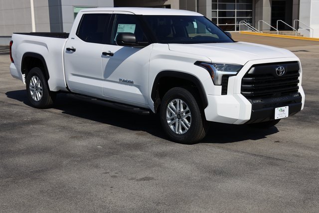 New 2026 Toyota Tundra SR5