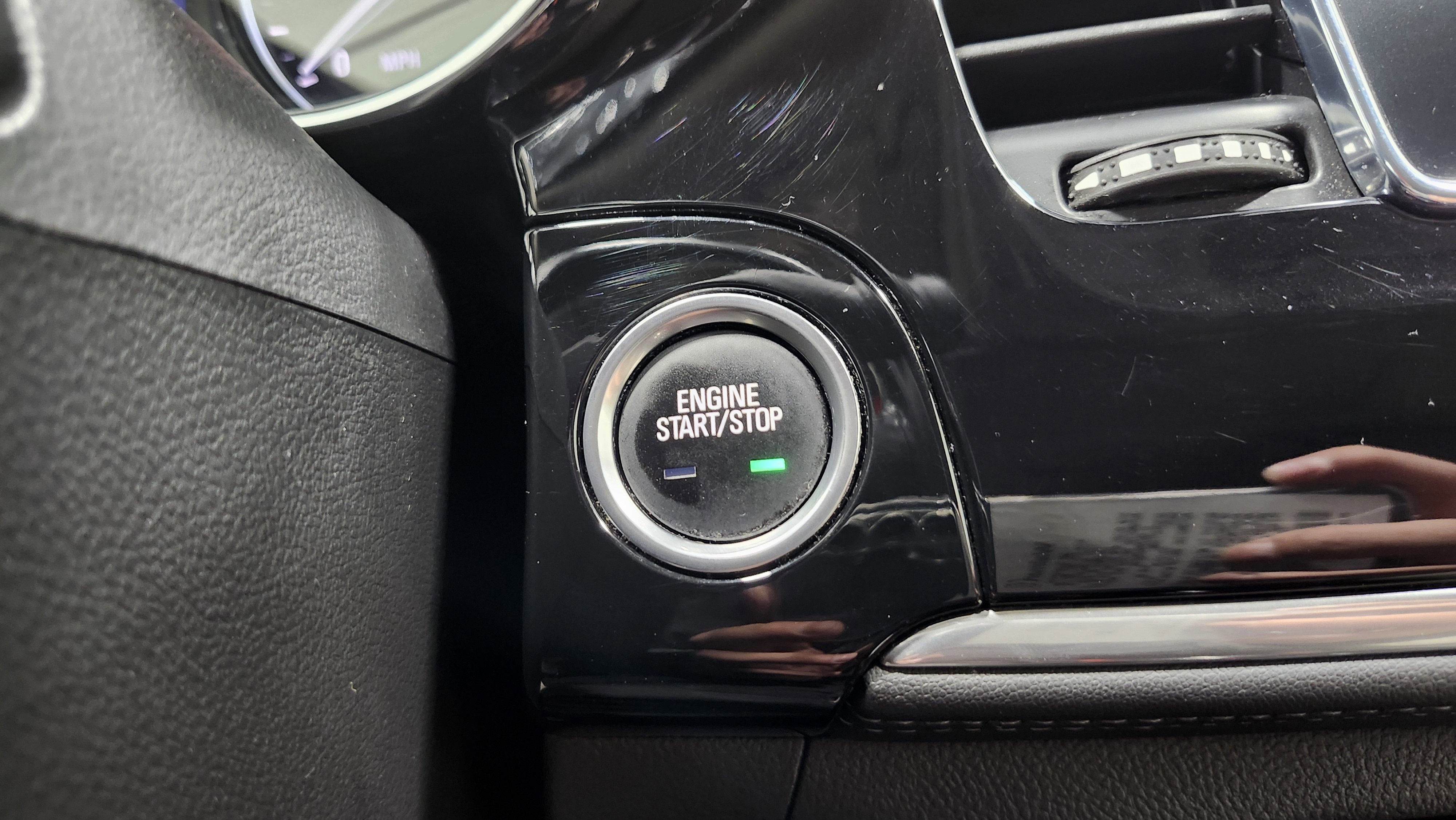 Used 2020 Buick Encore Sport Touring w/ Safety Package image 10