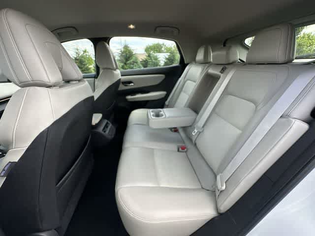 Used 2023 Nissan Ariya FWD image 19