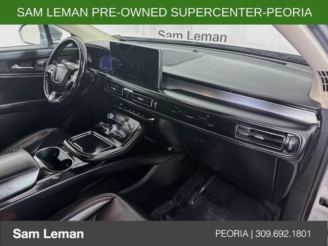 Used 2021 Lincoln Nautilus FWD w/ Equipment Group 101A image 28