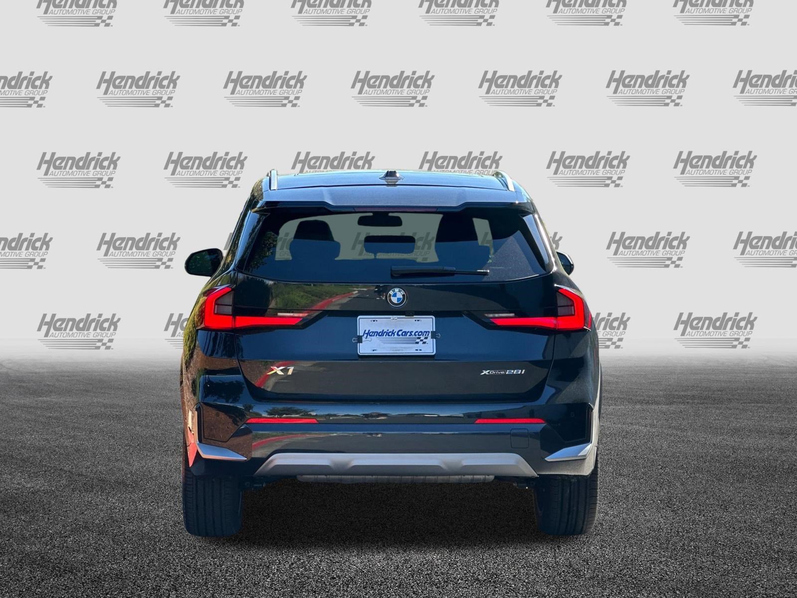 Used 2025 BMW X1 xDrive28i w/ Technology Package image 6