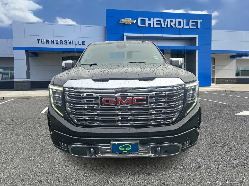Used 2022 GMC Sierra 1500 Denali AWD/4WD image 2