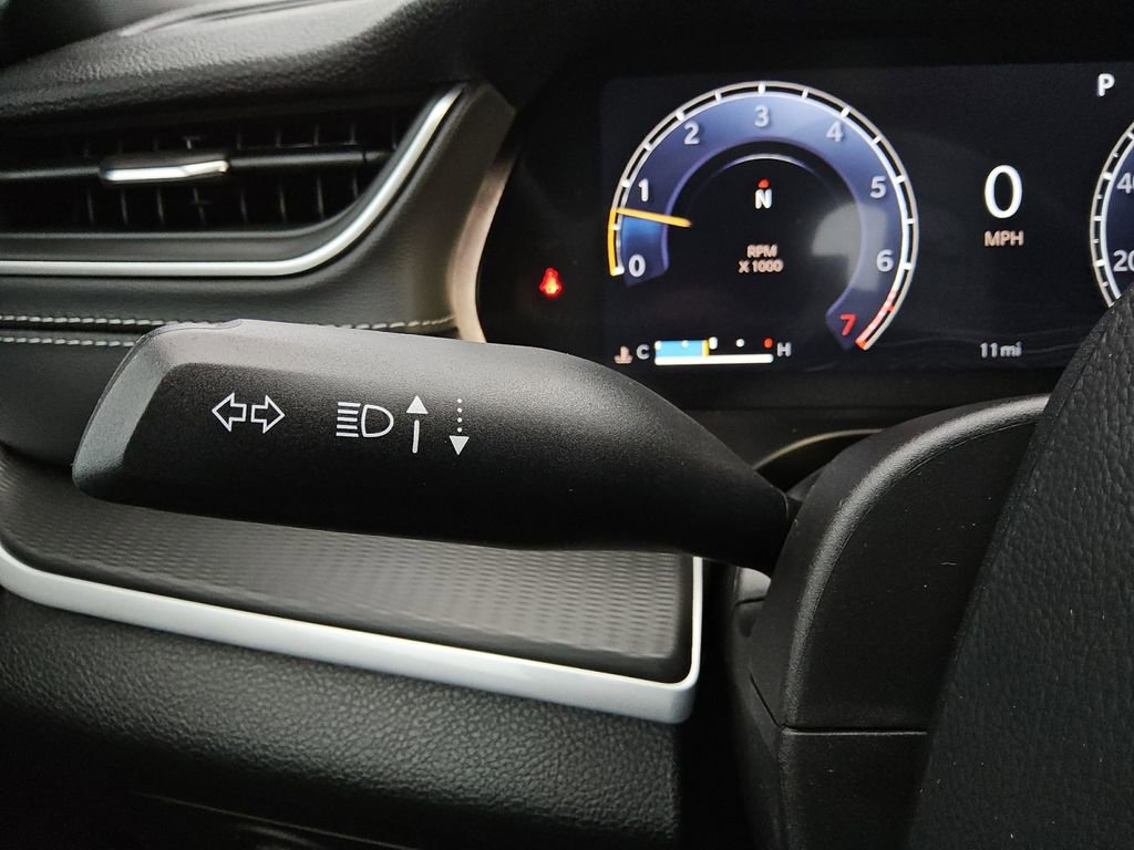 New 2025 Jeep Grand Cherokee L Altitude image 28