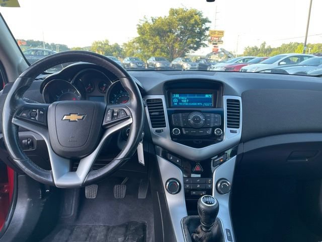 Used 2012 Chevrolet Cruze LT w/ All-Star Edition FWD image 12