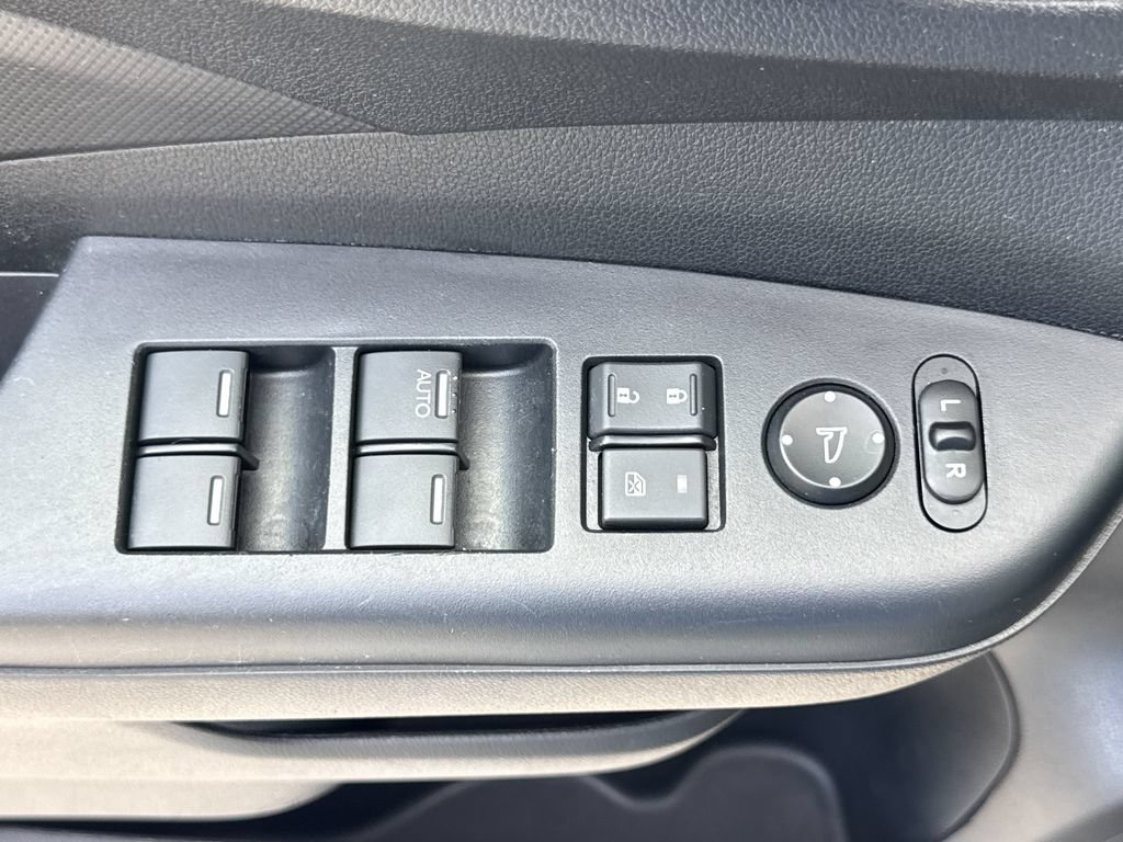 Used 2016 Honda CR-V LX image 14