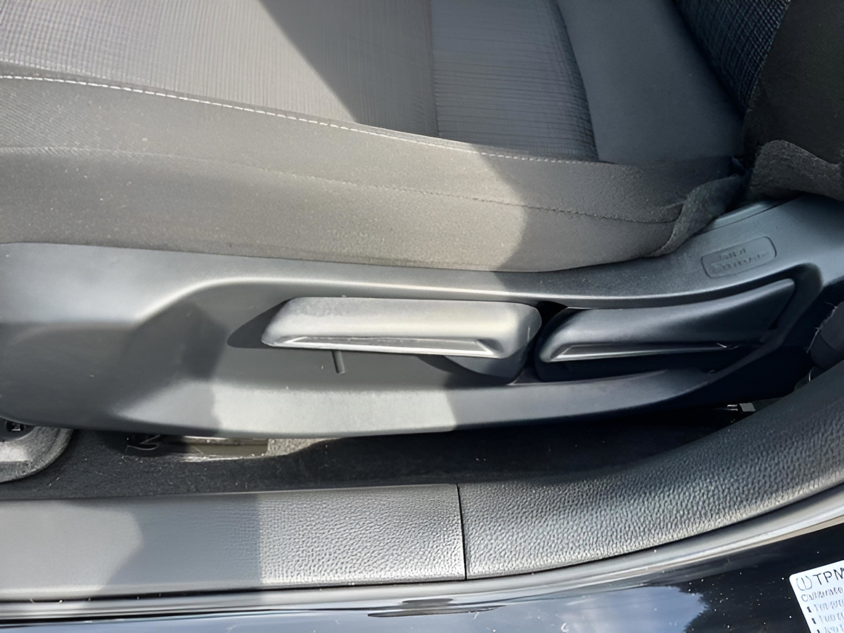 Certified 2023 Honda Civic EX image 22