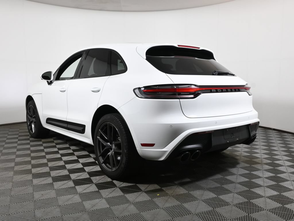 Used 2023 Porsche Macan Turbo AWD/4WD image 3