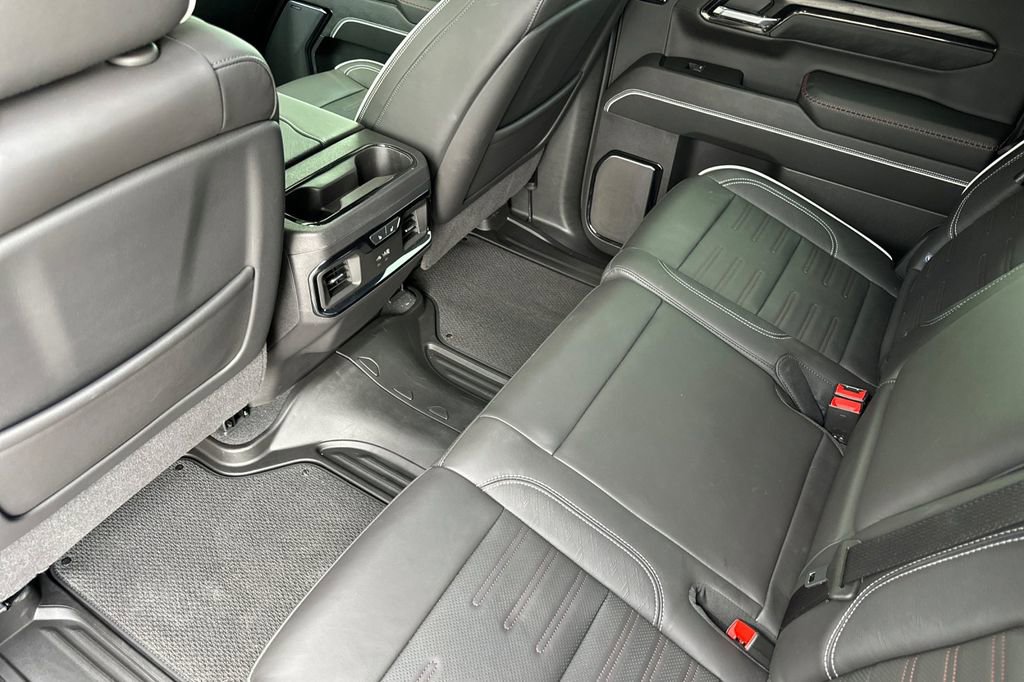 Used 2025 GMC Sierra 1500 AT4X image 12