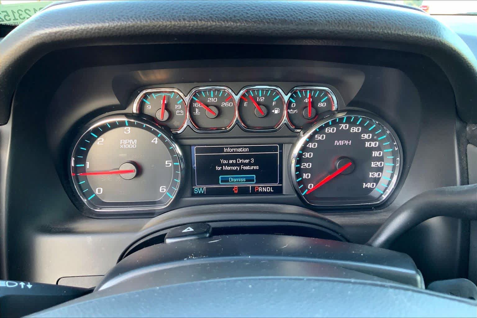 Used 2017 Chevrolet Suburban LT RWD image 25