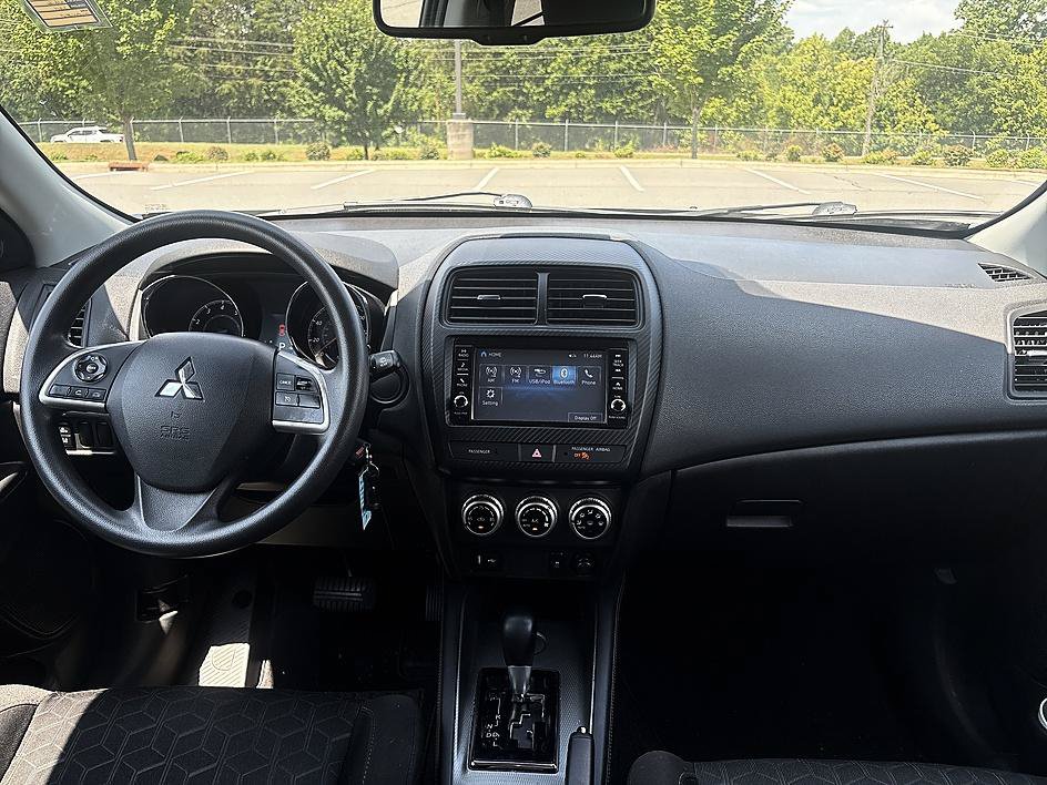 Used 2021 Mitsubishi Outlander Sport ES FWD image 24