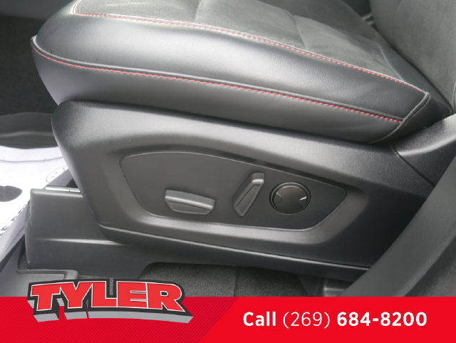 Used 2025 Ford Explorer ST AWD/4WD image 22