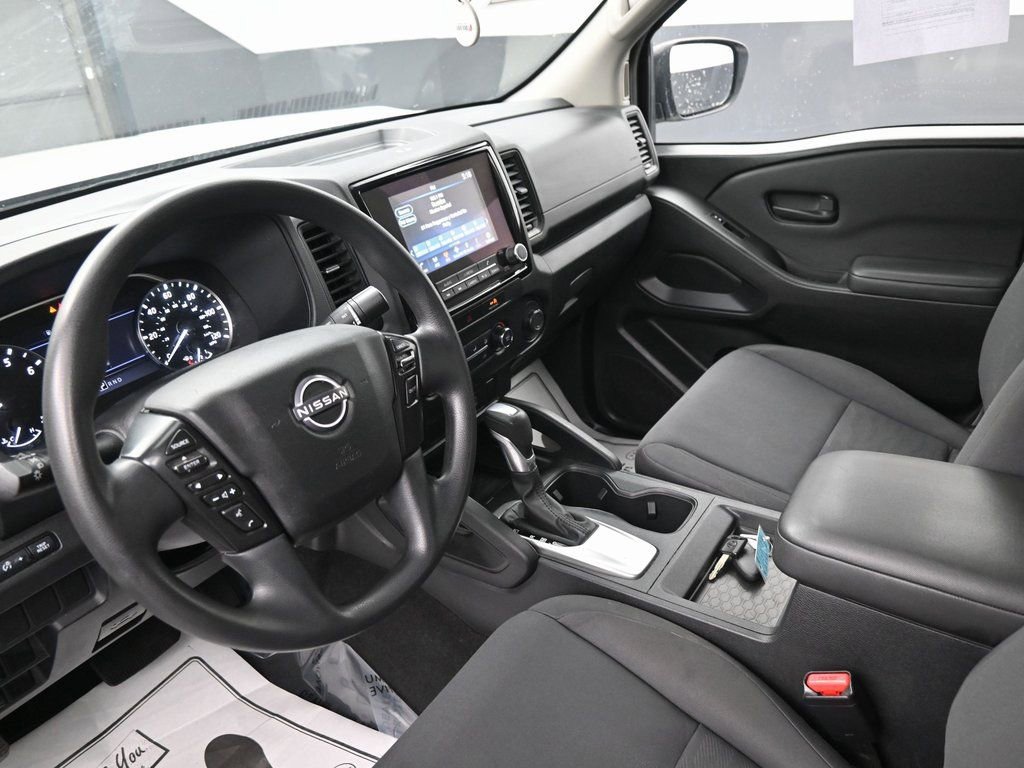 Used 2022 Nissan Frontier S RWD image 9