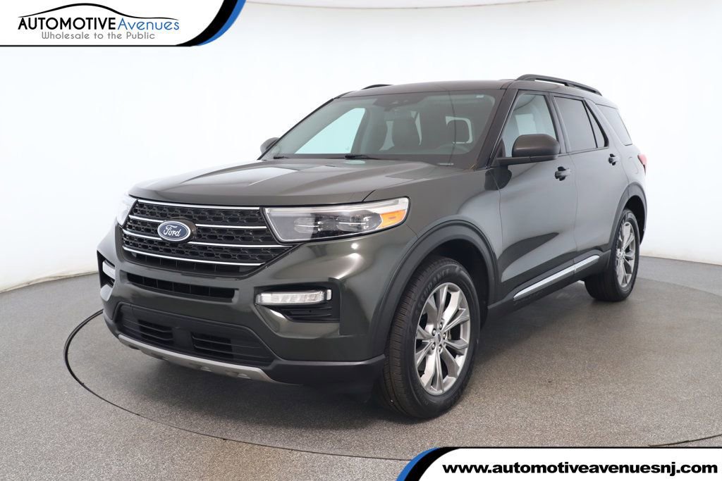 Used 2022 Ford Explorer XLT w/ Equipment Group 202A