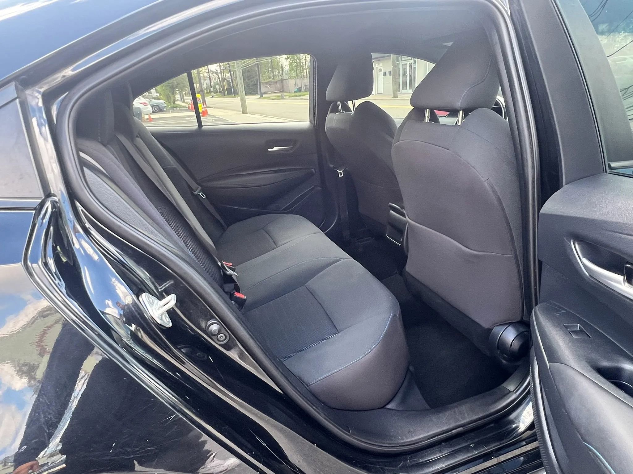 Used 2020 Toyota Corolla SE FWD image 21