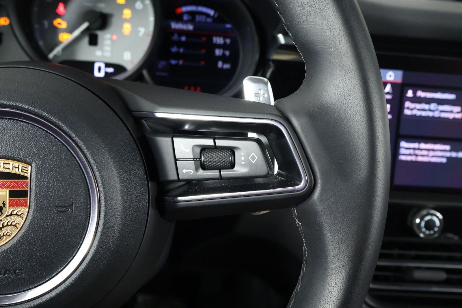 Certified 2026 Porsche Macan S AWD/4WD image 15