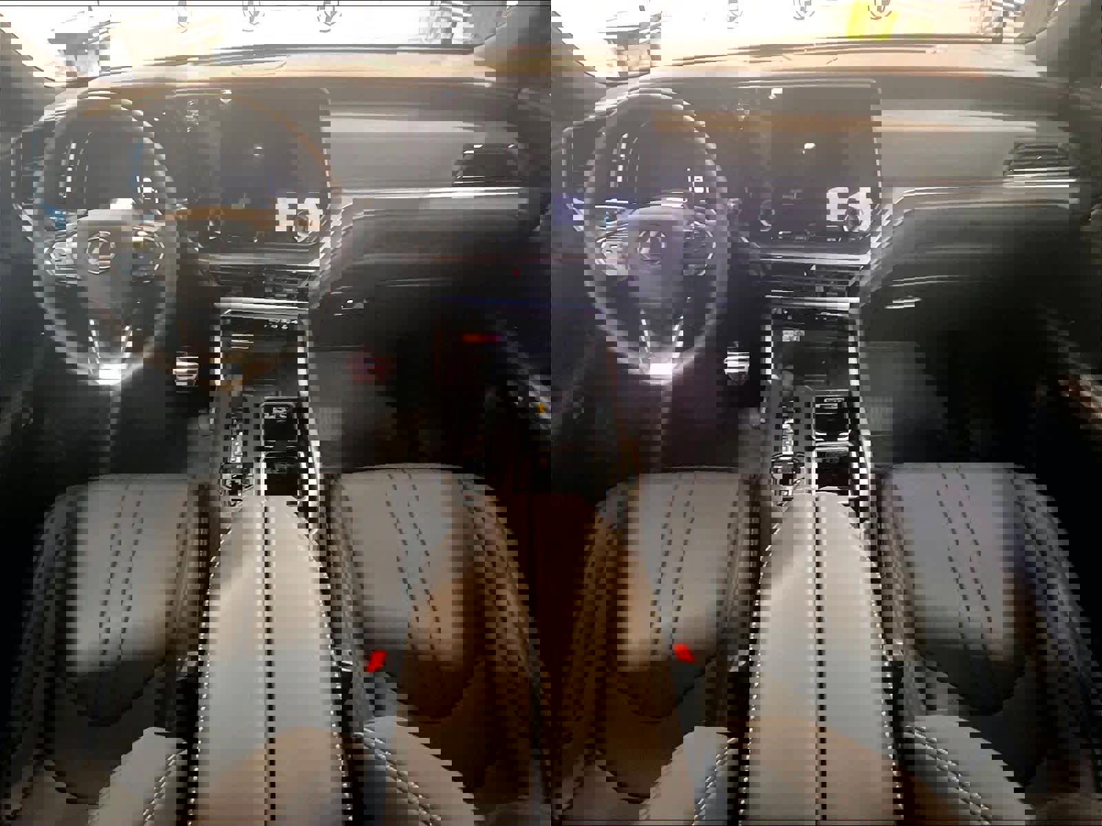 Used 2025 Lexus TX 500h AWD image 16