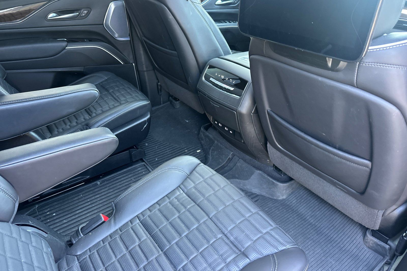 Certified 2024 Cadillac Escalade Sport Platinum image 18