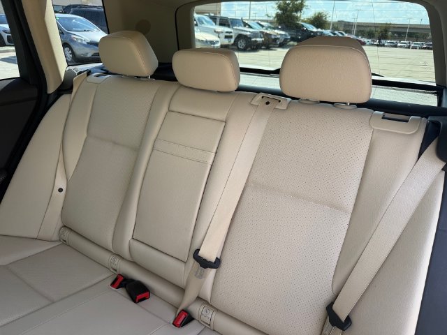 Used 2015 Mercedes-Benz GLK 350 2WD image 22
