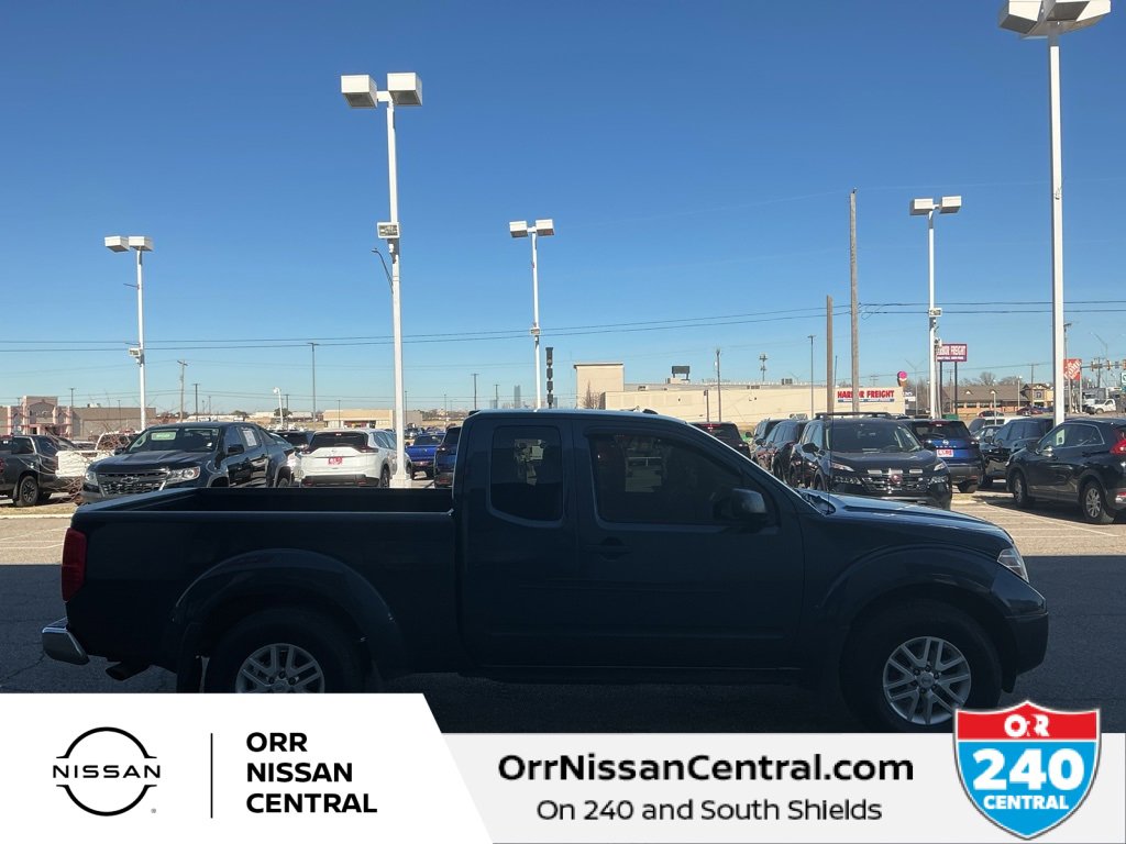 Used 2017 Nissan Frontier SV image 4