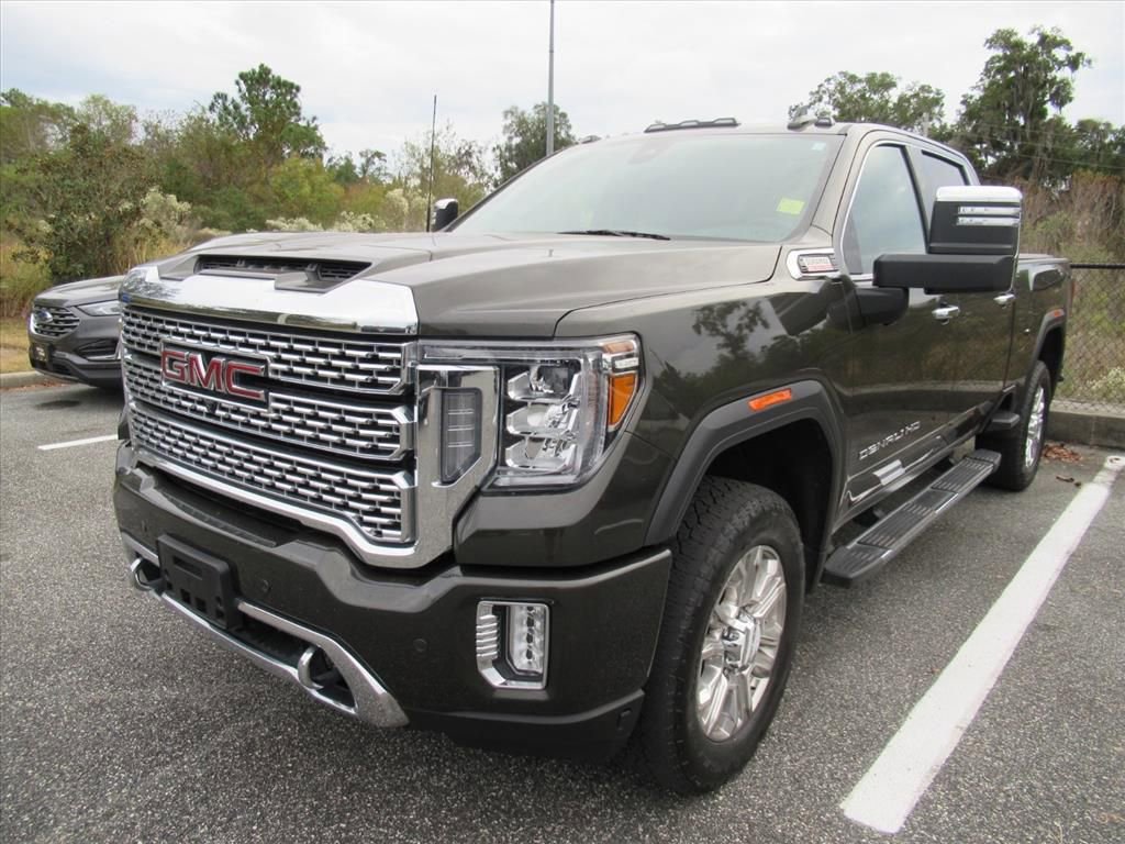 Used 2023 GMC Sierra 2500 Denali image 2