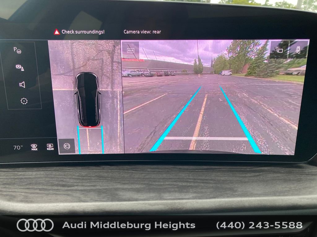 Used 2025 Audi Q5 Premium w/ Convenience Package image 37