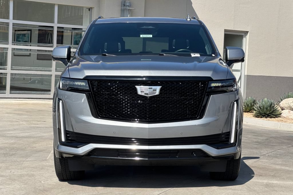Used 2023 Cadillac Escalade Sport Platinum w/ LPO, ONYX Package AWD/4WD image 11