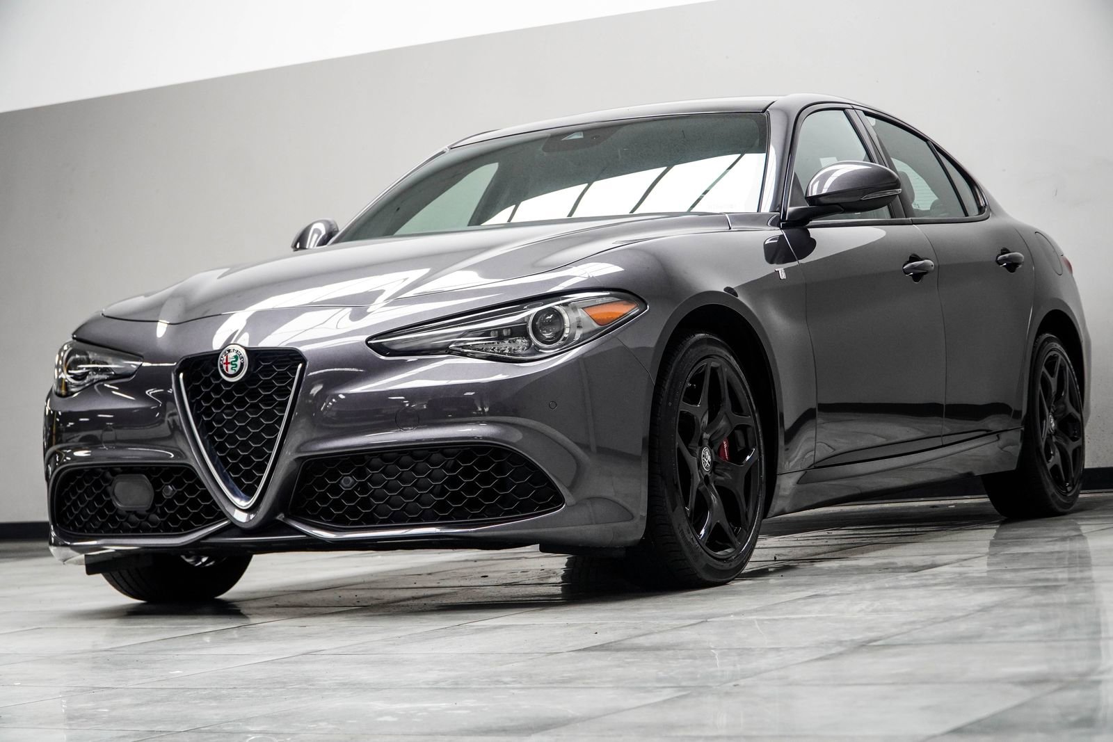 Used 2022 Alfa Romeo Giulia Ti w/ Active Assist Plus Package image 7