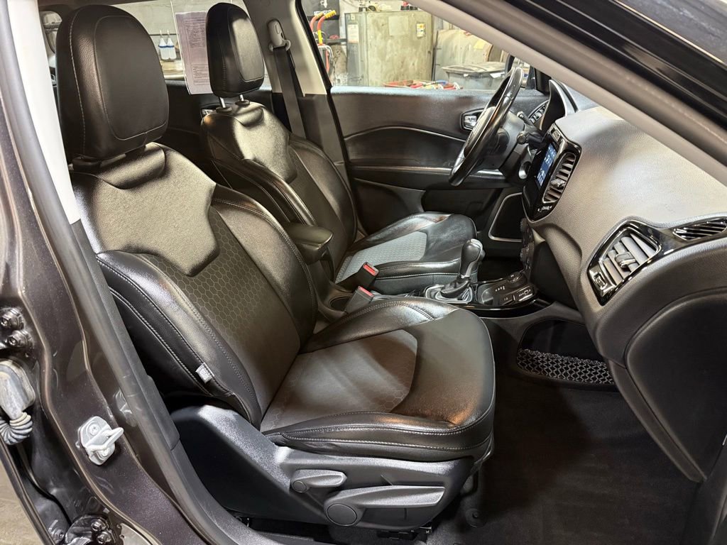 Certified 2018 Jeep Compass Latitude w/ Popular Equipment Group image 10