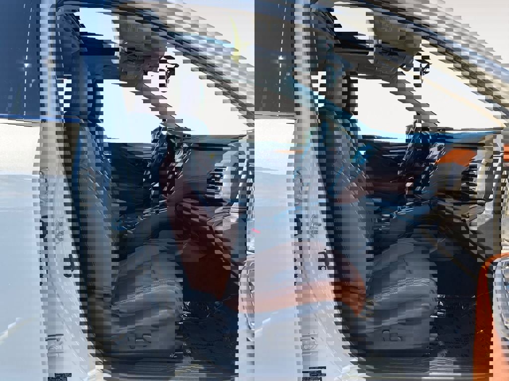 Used 2021 Subaru Outback Touring XT image 10