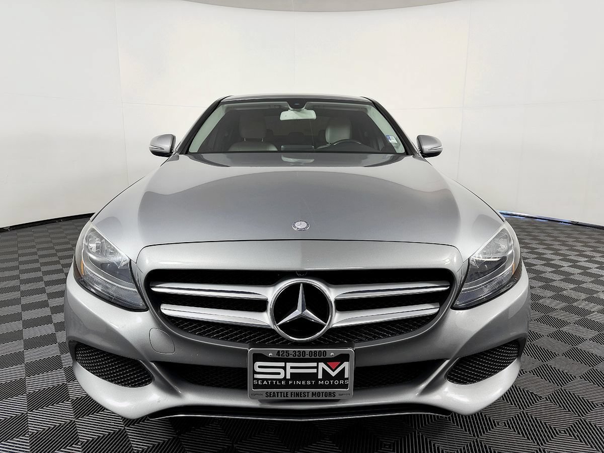 Used 2016 Mercedes-Benz C 300 4MATIC Sedan image 4