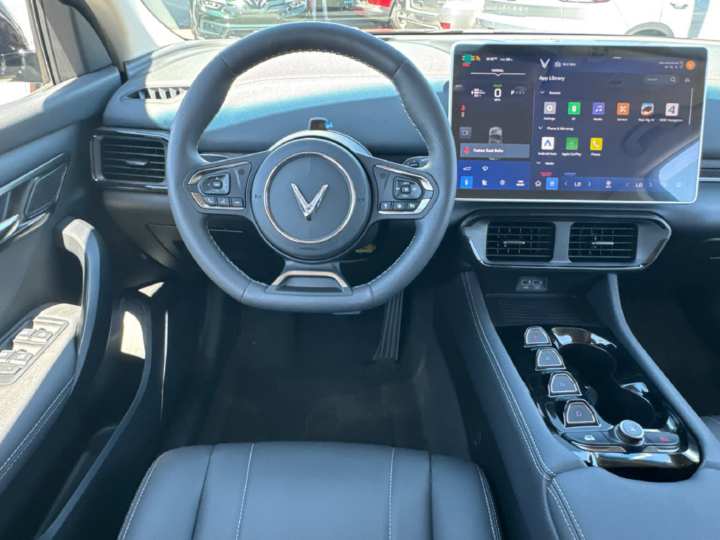 New 2027 VinFast VF 8 Eco AWD/4WD image 21