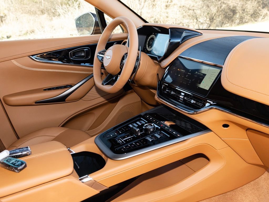 New 2026 Aston Martin DBX 707 image 62