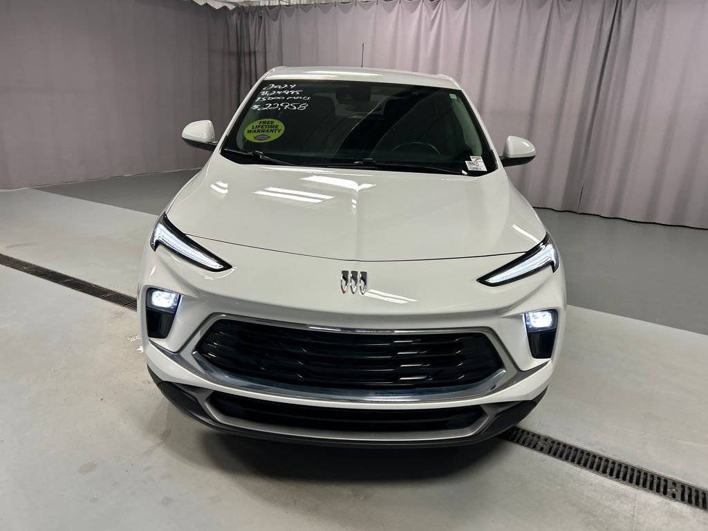 Used 2024 Buick Encore GX Preferred image 2