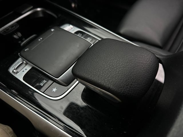 Used 2020 Mercedes-Benz GLB 250 4MATIC image 33
